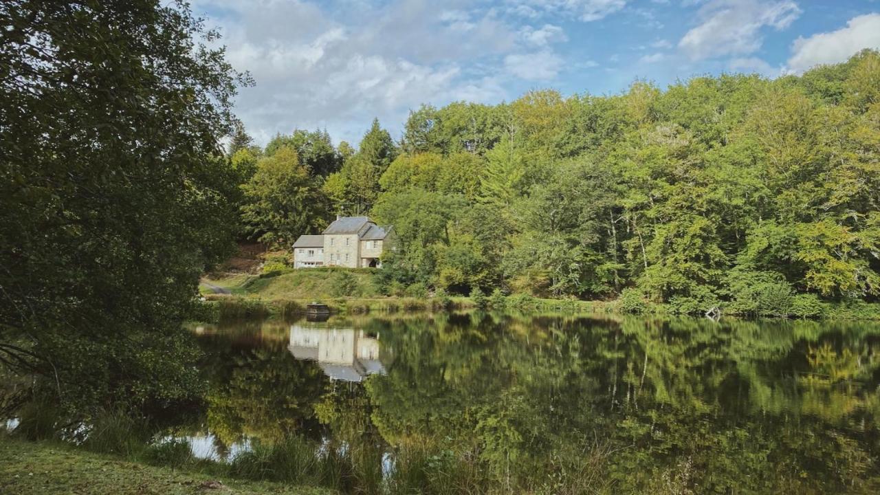 Appartement Aux Sources De La Chabanne Saint-Hilaire-les-Courbes Exterior foto